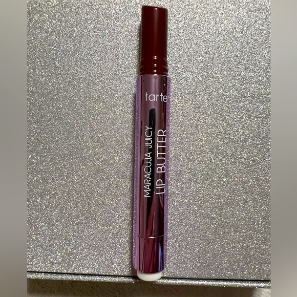 tarte Other - Tarte Maracuja Juicy Burgundy Lip Balm Gloss. Color Burgundy.